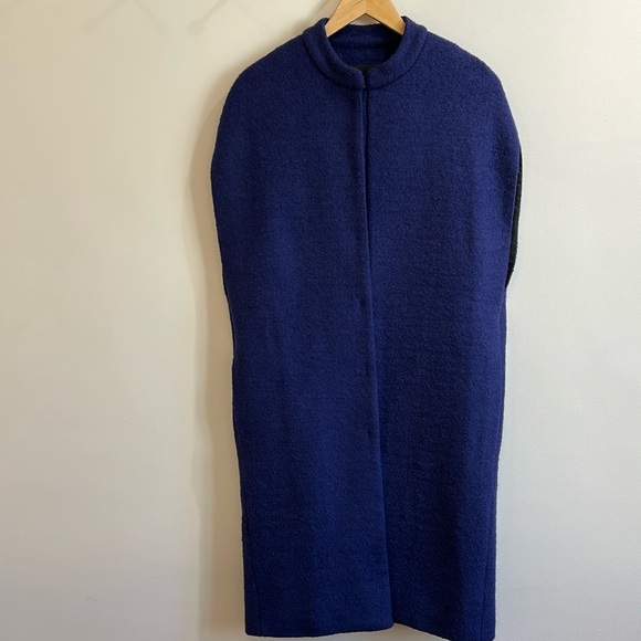 Line & Dot wool blend sleeveless coat - Picture 1 of 16